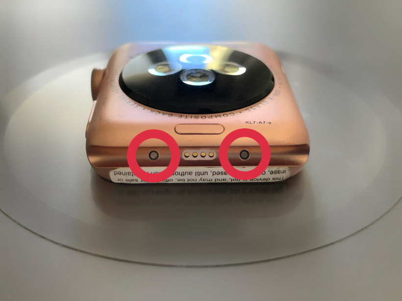 Apple Watch S3 原型機曝光：配備智能連接器，可實現(xiàn)血壓監(jiān)測