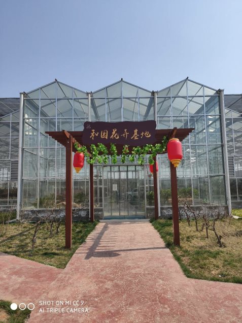 空氣源熱泵采暖專家告訴您，新興清潔能源如何助力花卉大棚養殖發展