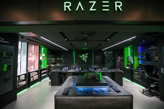 有獎(jiǎng)互動(dòng)!游戲競(jìng)賽!RazerStore試營(yíng)業(yè)精彩不停歇