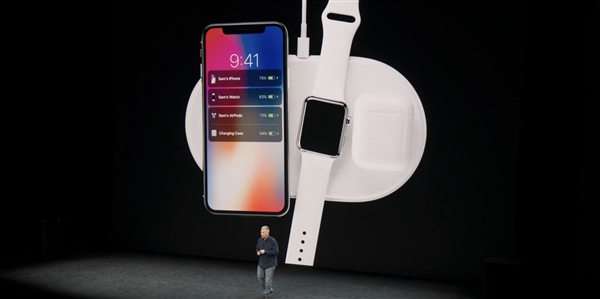 AirPower失敗后！蘋果仍開發(fā)多設備無線充電板：非接觸也能充