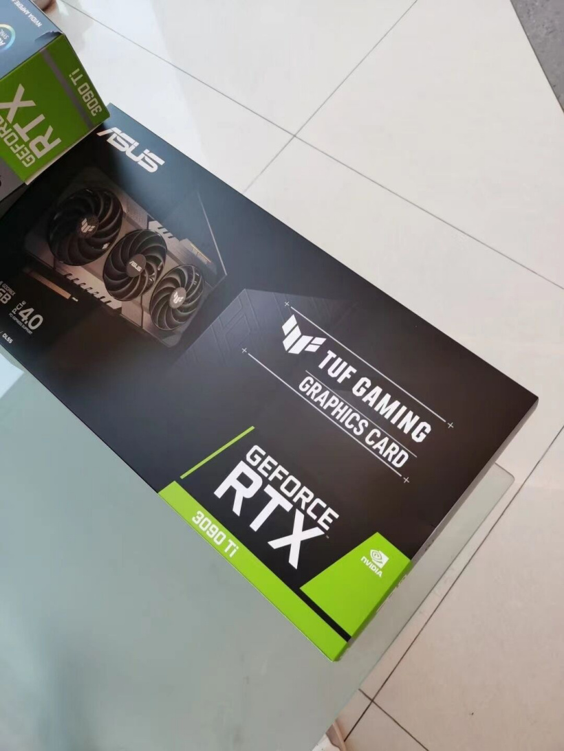 英偉達 RTX 3090 Ti 顯卡包裝曝光,1 月 CES 發(fā)布