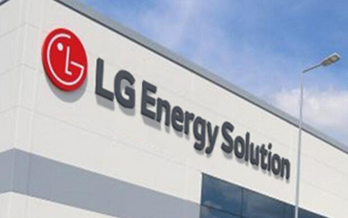 LG 新能源簽下 70 萬(wàn)噸干鋰精礦采購(gòu)訂單，可生產(chǎn)約 250 萬(wàn)輛電動(dòng)汽車所需電池