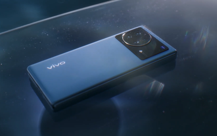 vivo X Fold 折疊屏手機預熱：超感折疊巨幕