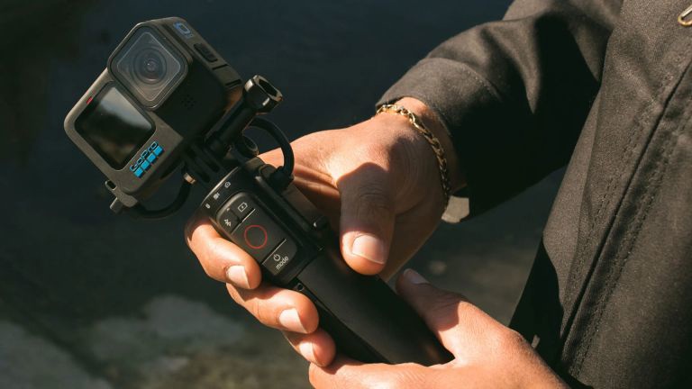 GoPro 推出全新手柄配件 Volta：內置大容量電池，續航猛增 3 倍